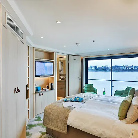 Fairtours Hotelschiff Rhein Prinzessin بوتيل دوسلدورف