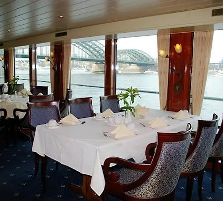 Fairtours Hotelschiff Rhein Prinzessin بوتيل *
