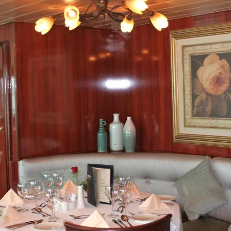 Fairtours Hotelschiff Rhein Prinzessin * دوسلدورف