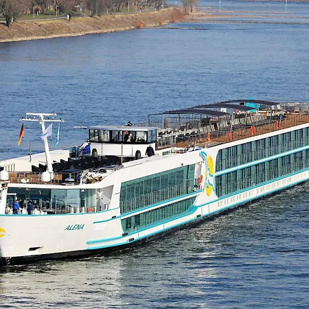 Fairtours Hotelschiff Rhein Prinzessin 船屋